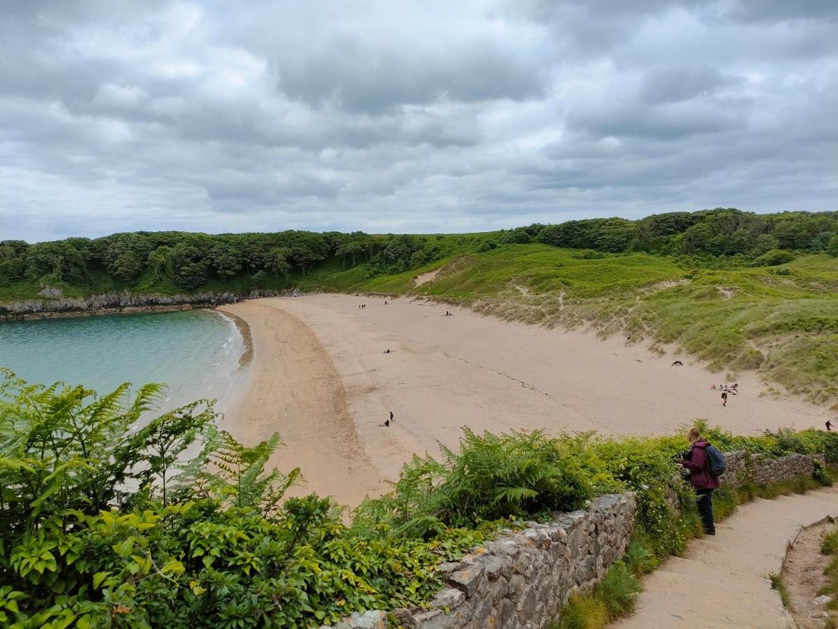 Broadhaven Cottage, Freshwater East, Pembs بيمبروك المظهر الخارجي الصورة